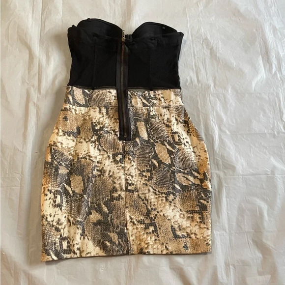 🐍 Costa Blanca  Snake Print Corset Dress! Woman’s Size Small🖤 - Picture 7 of 9